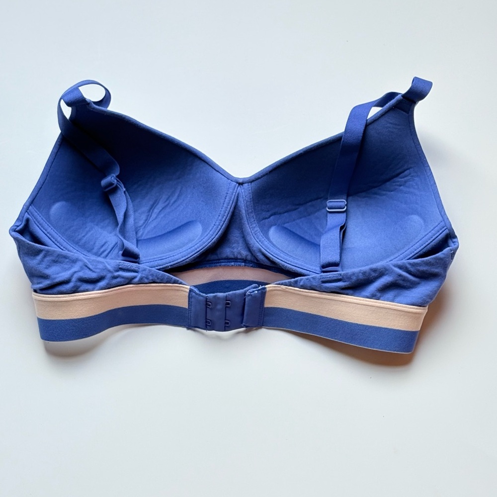 Hanes Blue Adjustable Strap Bra with Striped Band - Picture 2 of 8